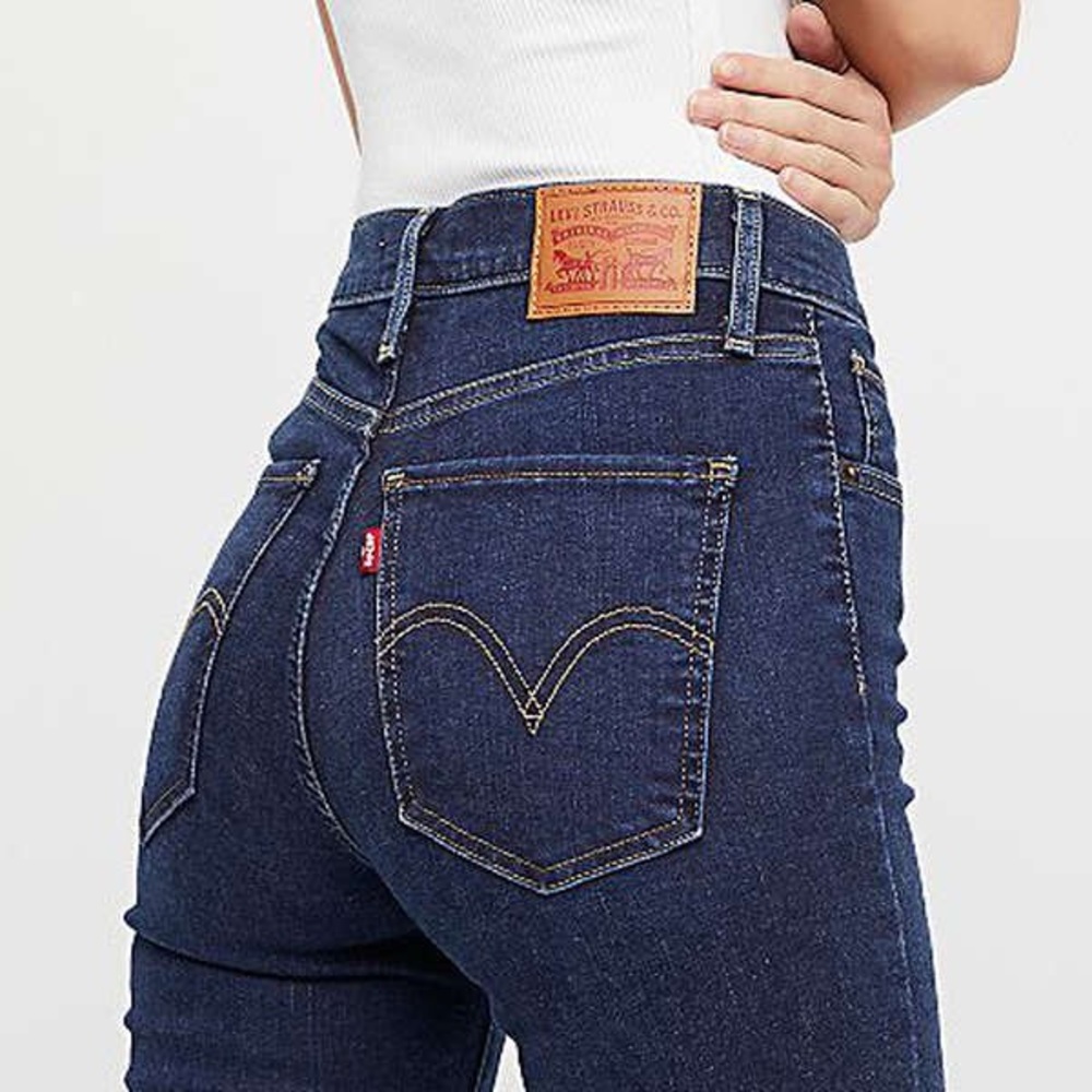 Levi’s 514 Straight Leg Jeans